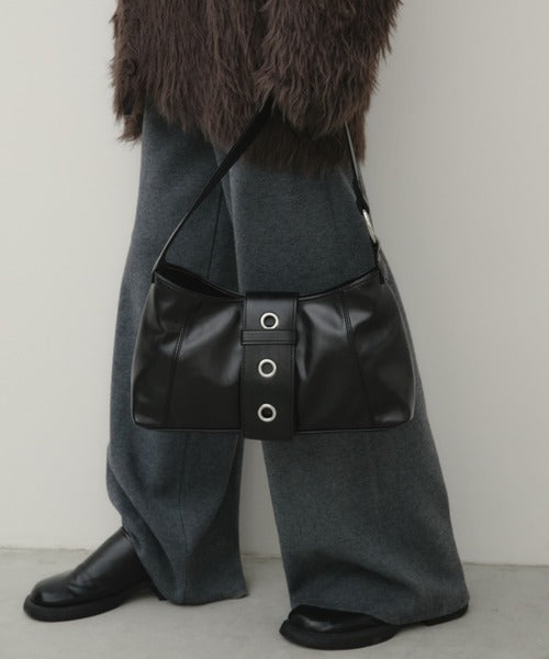 腰帶扣型格側孭袋