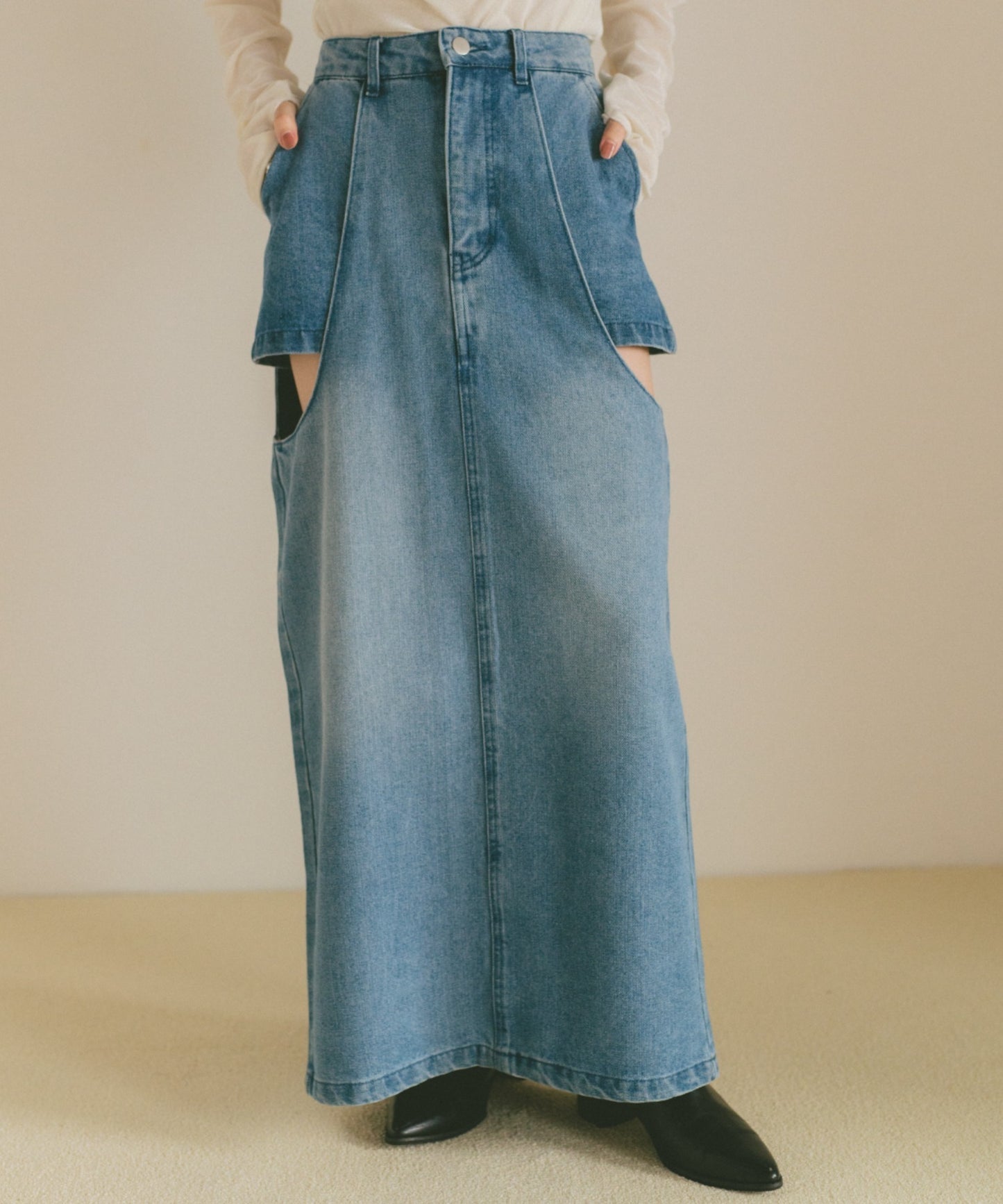 側面鏤空直筒牛仔裙