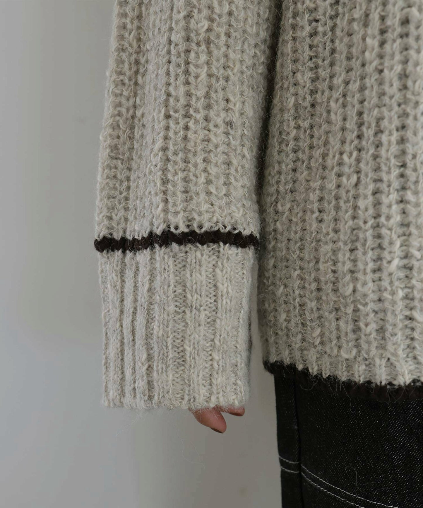 黑邊oversize針織衫